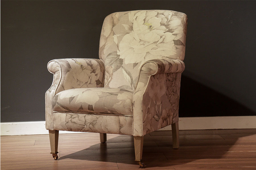 Bowmore - Armchair