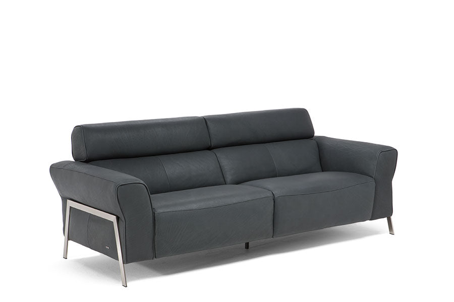 C021 - 3 Seater Electric