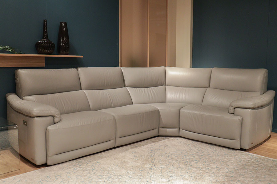 C070 - Corner Unit With Electric