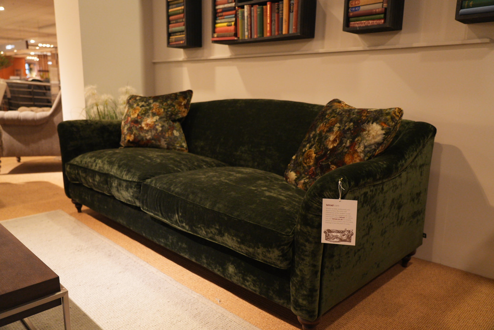 Tetrad - Lamour Grand Sofa