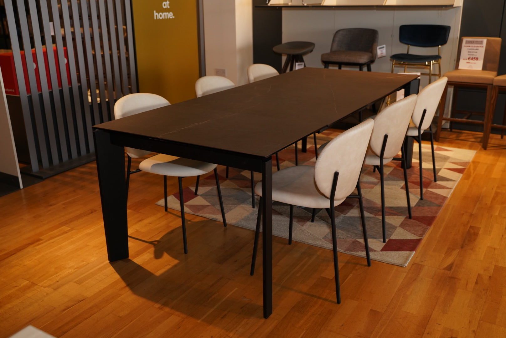 Calligaris - Alpha Extendable Table & 6 Innes Chairs