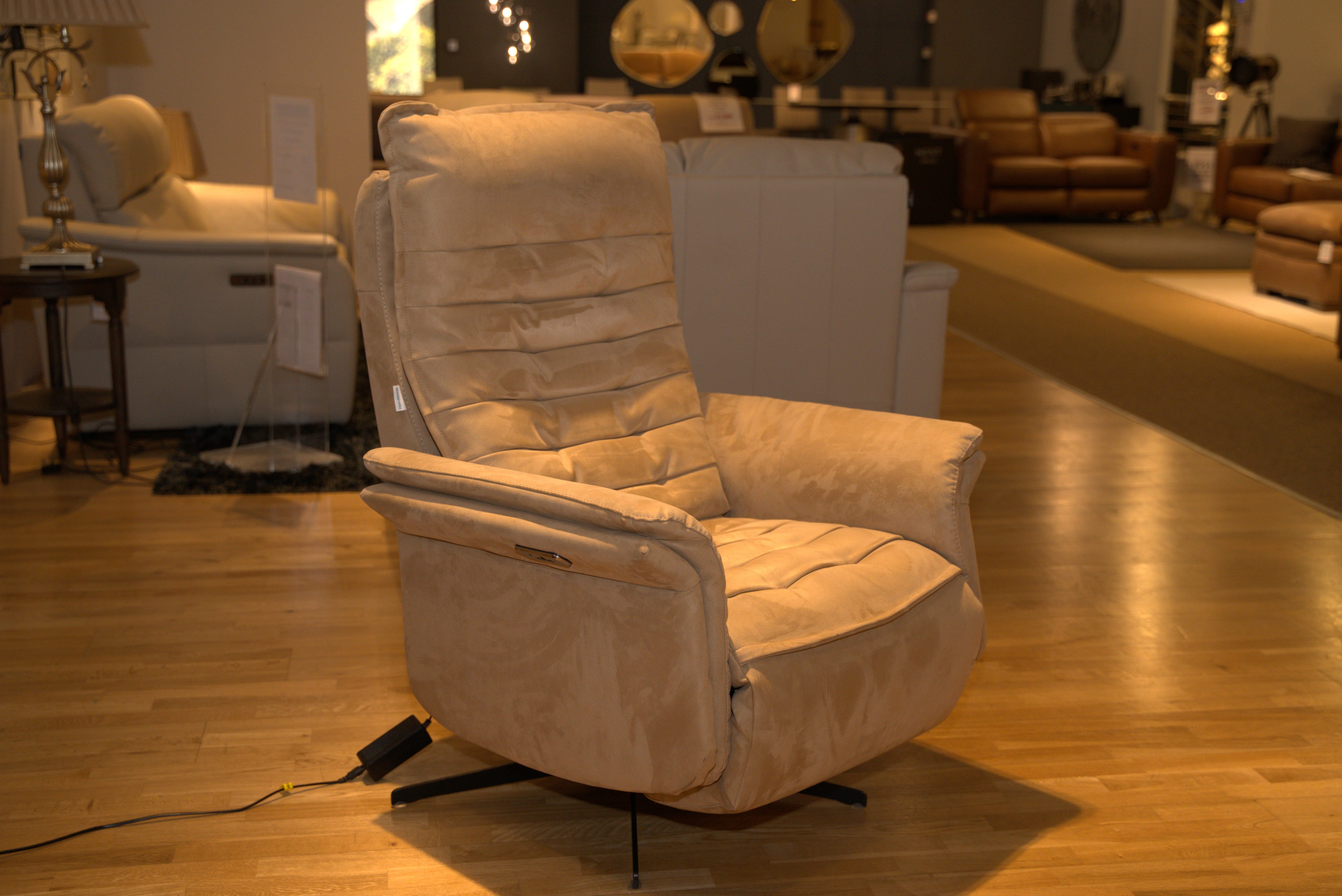 Calia Italia - Jupiter Double Riser Recliner Chair