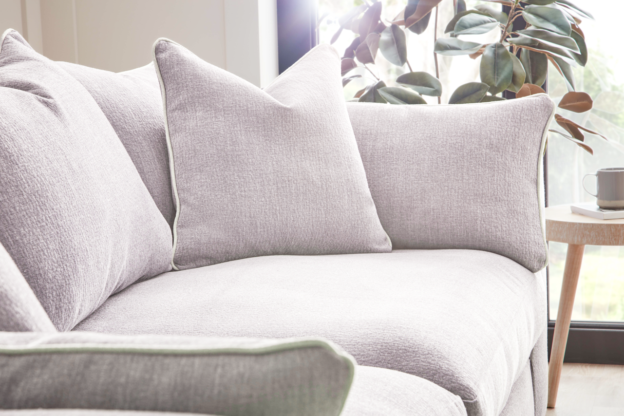 Whitemeadow – George Sofa