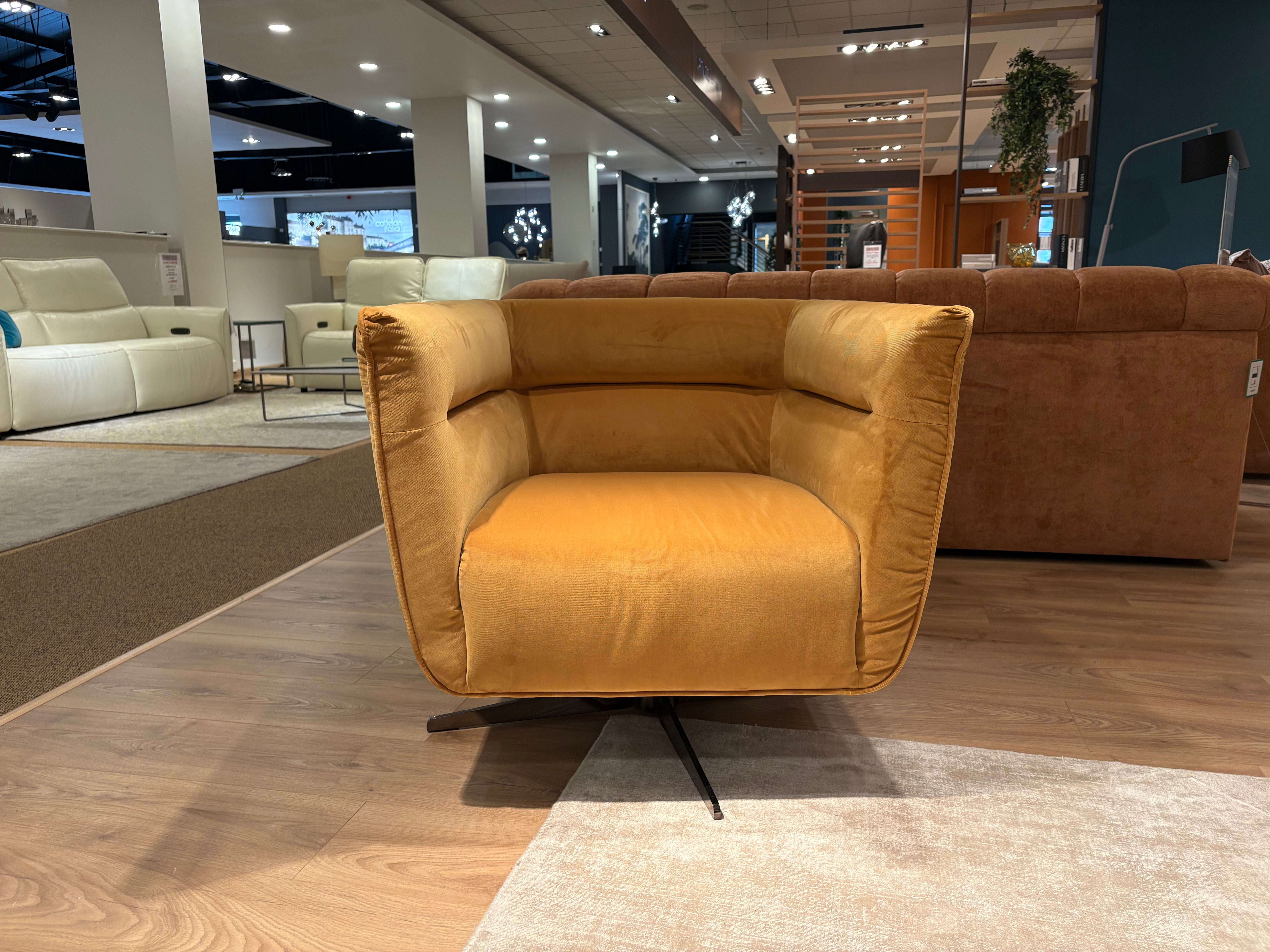 Natuzzi Editions - C117 Swivel Armchair