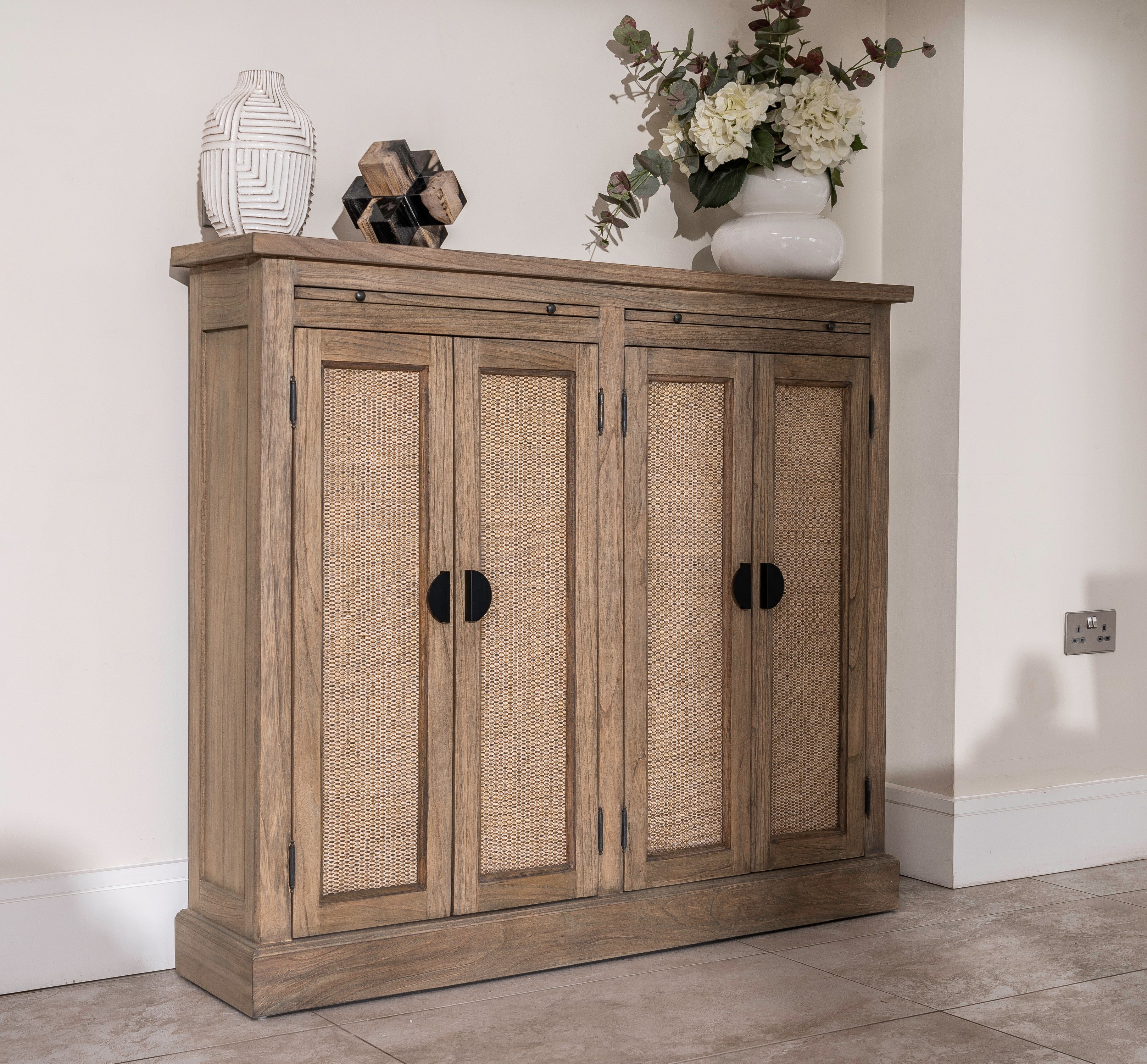 Bluebone - Lille Slim 2 Door Cabinet
