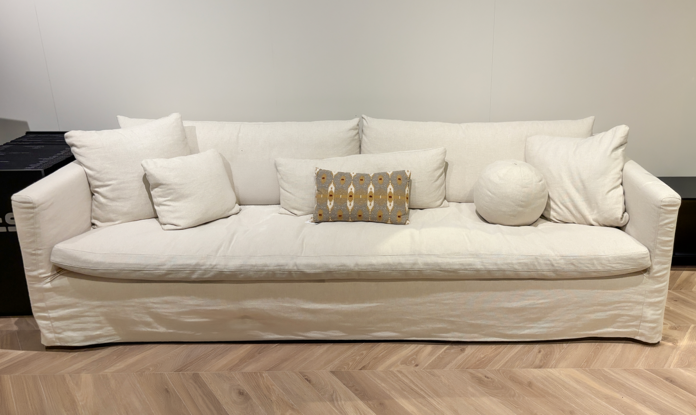 Lill - 4 Seater Sofa