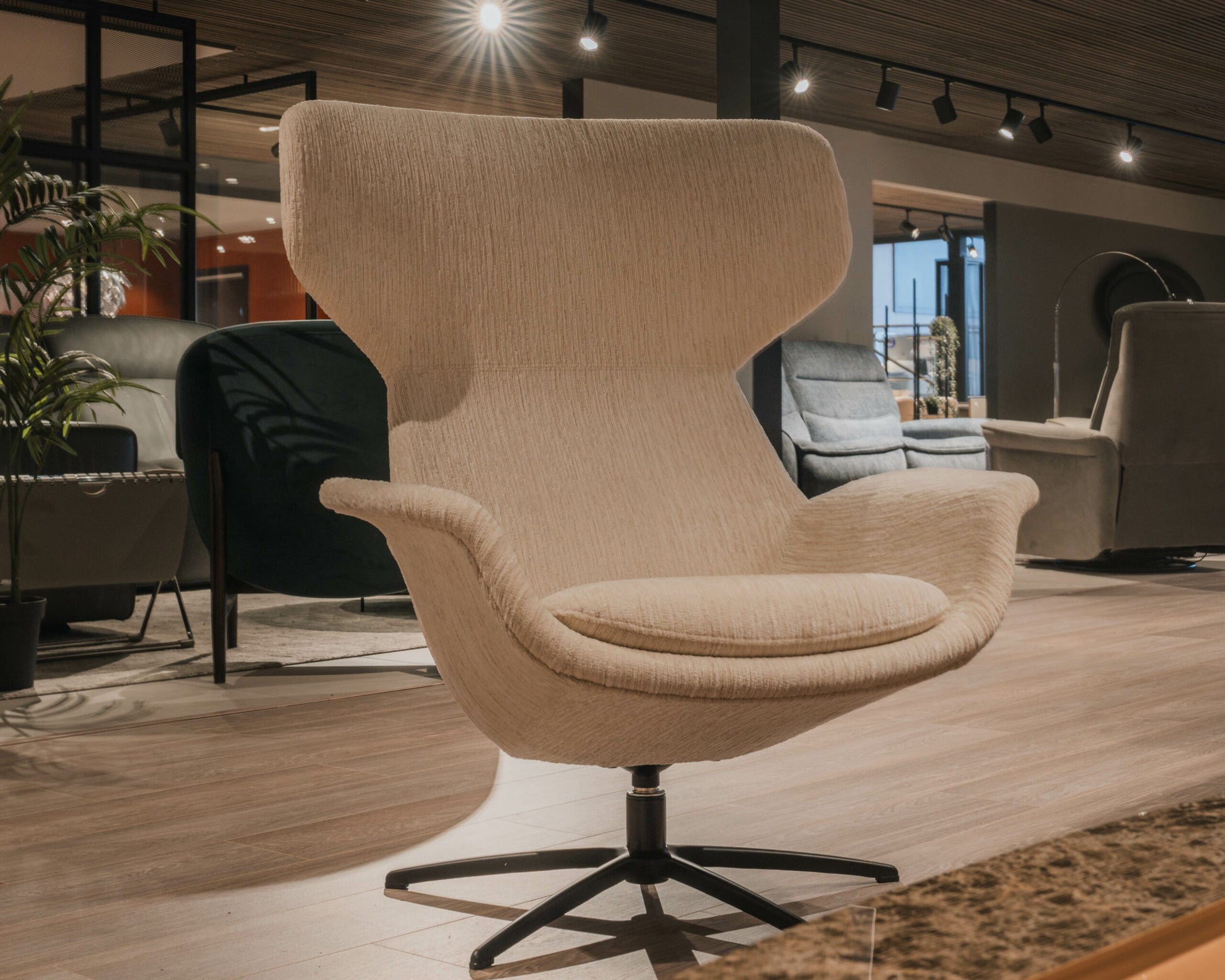 Nest Space – Rena Chair