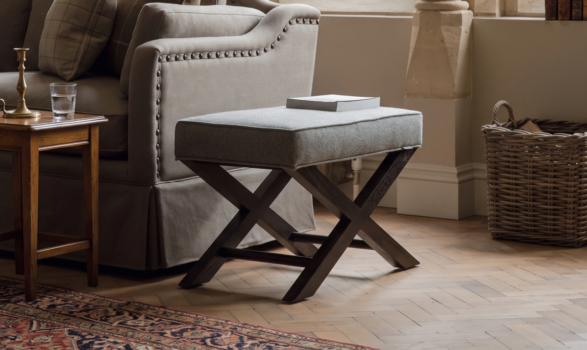Neptune - Alex Footstool