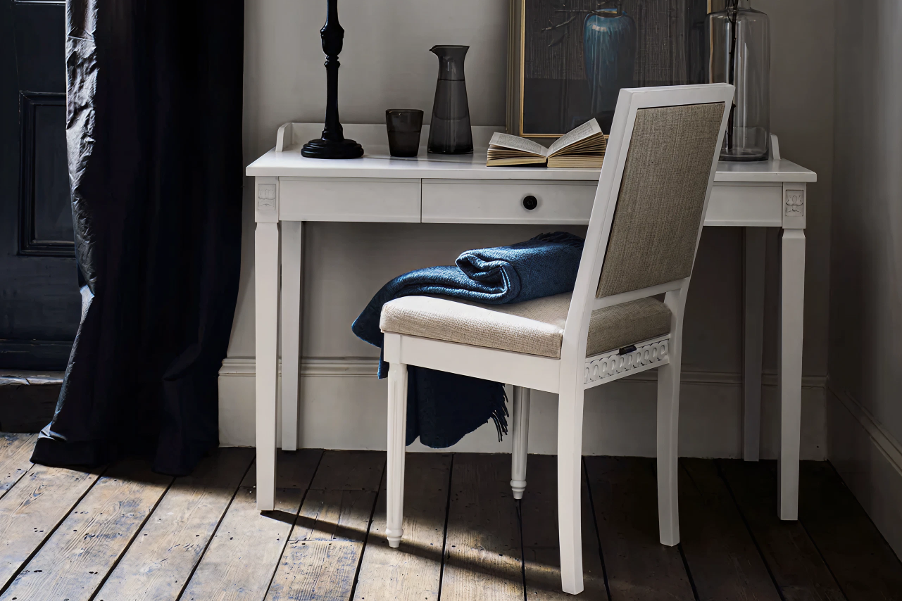 Neptune – Larsson writing desk