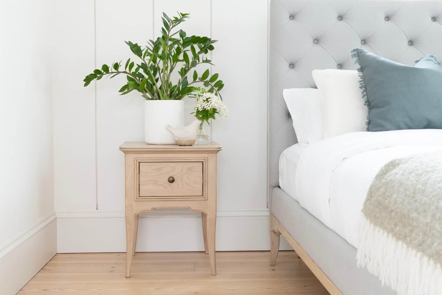 Willis & Gambier – Toulon Locker