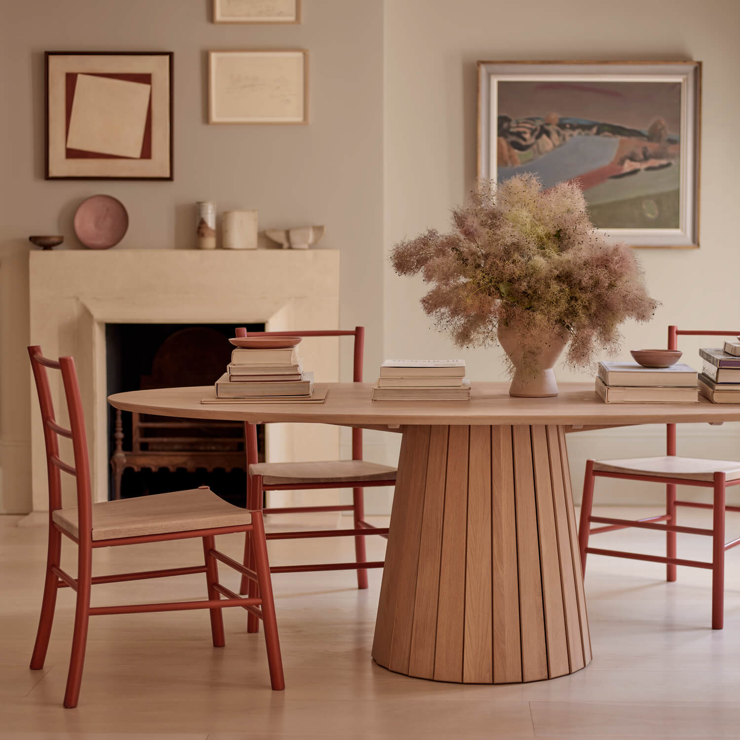 Neptune – Stratford Dining Table