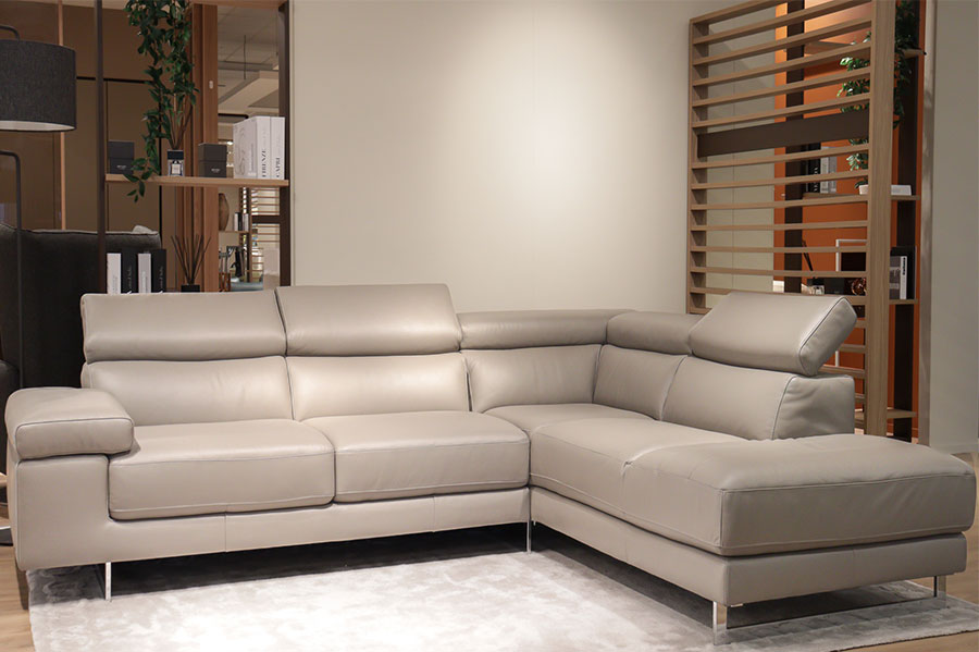 B619 - Corner Leather Sofa