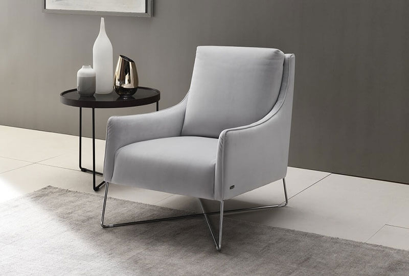 B903 - Leather Armchair