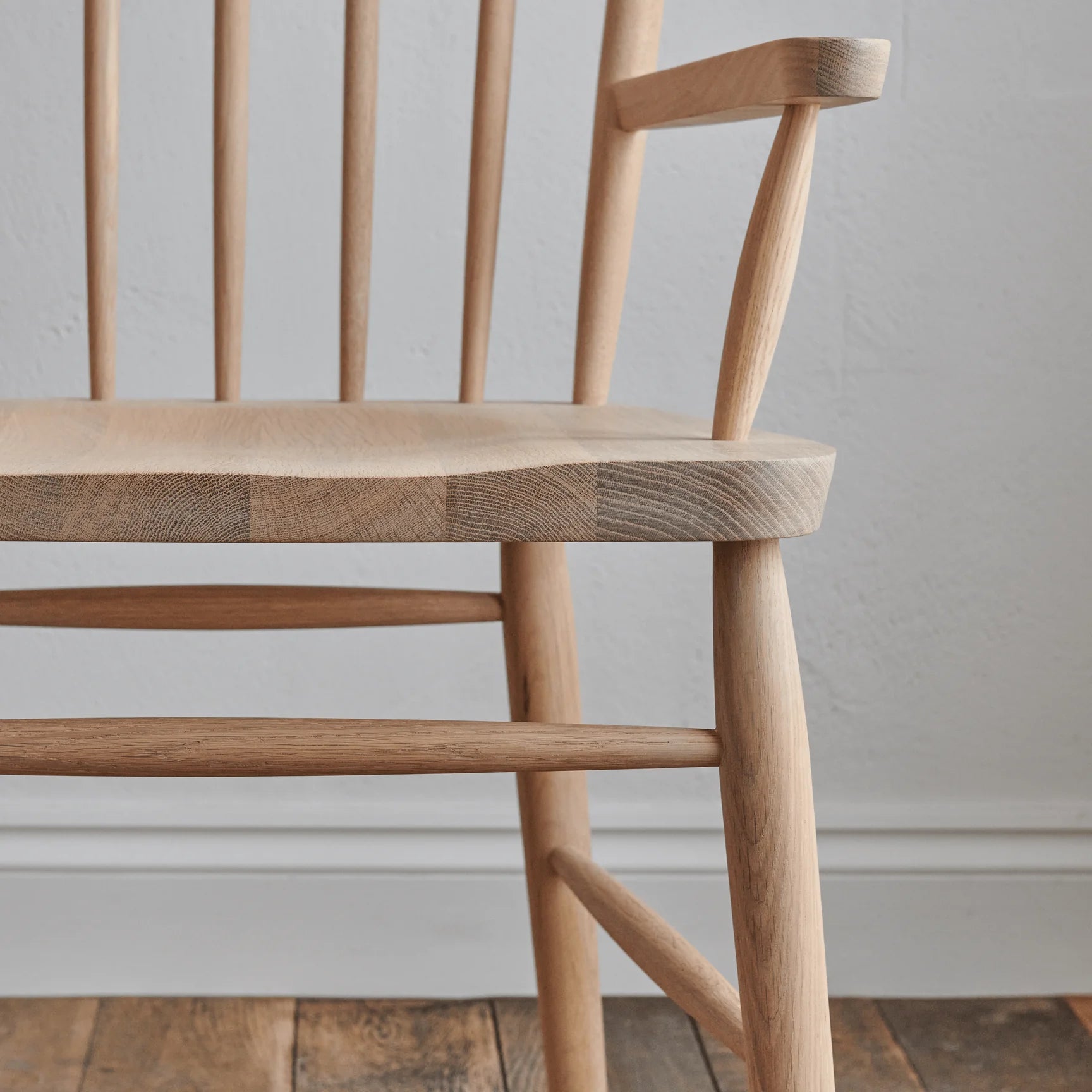 Neptune – Wardley Carver Chair