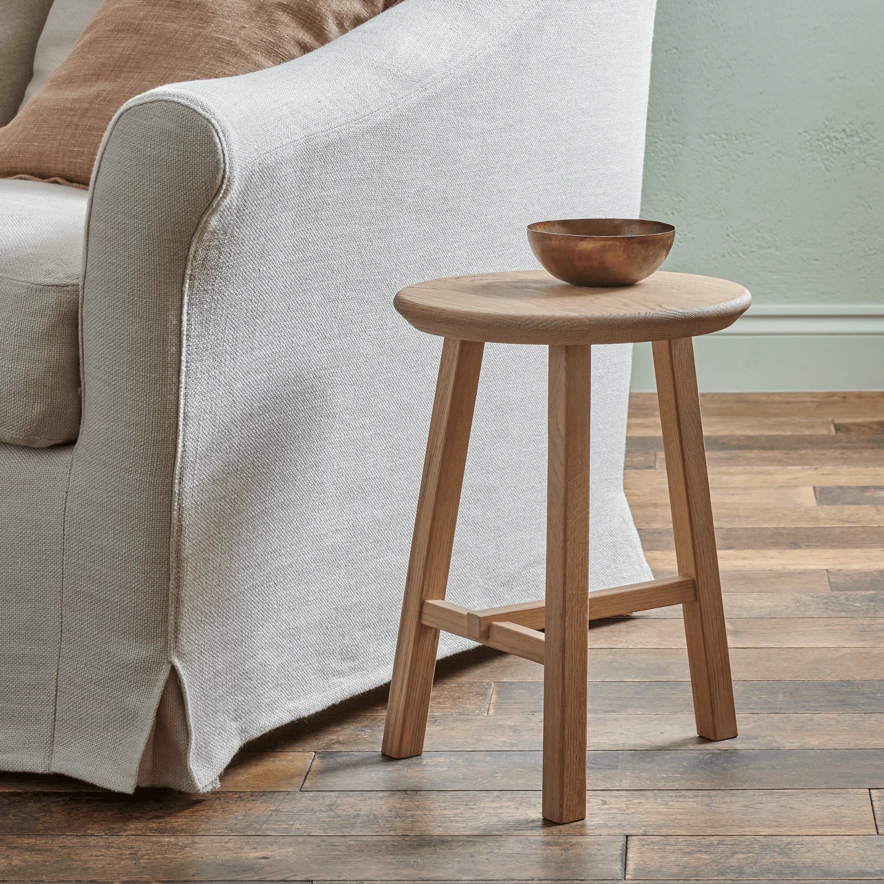 Neptune – Northwich Round Stool